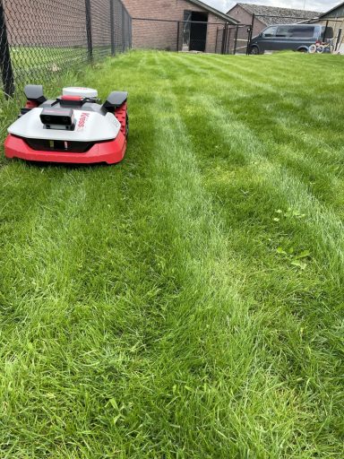 Kress rtk EyePilot 1500m2 geïnstalleerd Kress rtk EyePilot 1500m2 door Accugroen venray